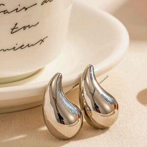Chunky Hoop Earrings For Women Light Waterdrop Hollow Open Hoops